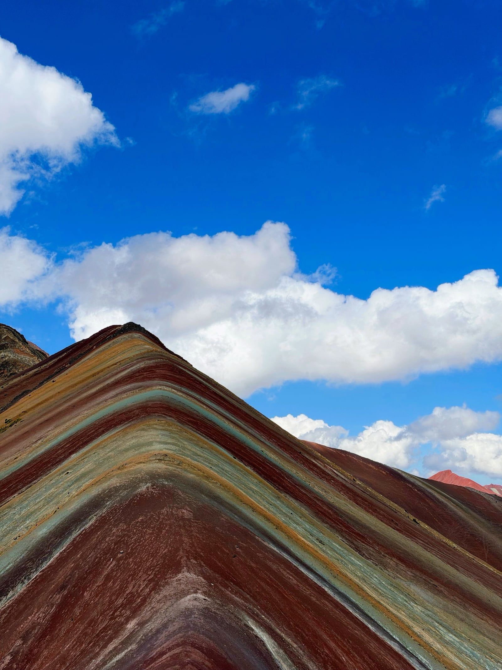Vista di Vinicunca Rainbow Mountain